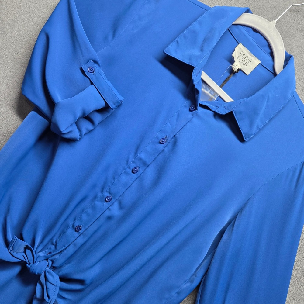 Olive‎ & Oak Tie Front Button Down Shirt Medium Blue Long Sleeve Roll Tab Solid